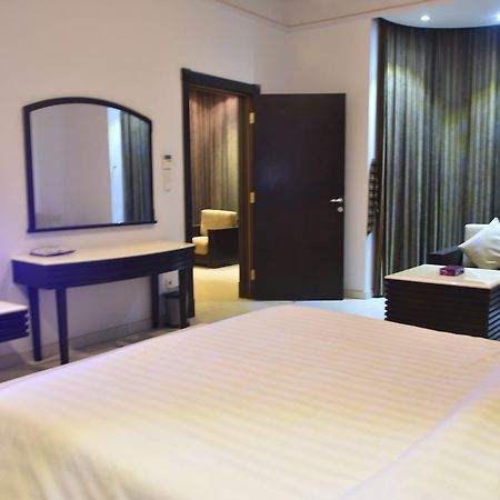 Al Tayyar Suites & Hotel Apartments - Riyadh Exterior photo
