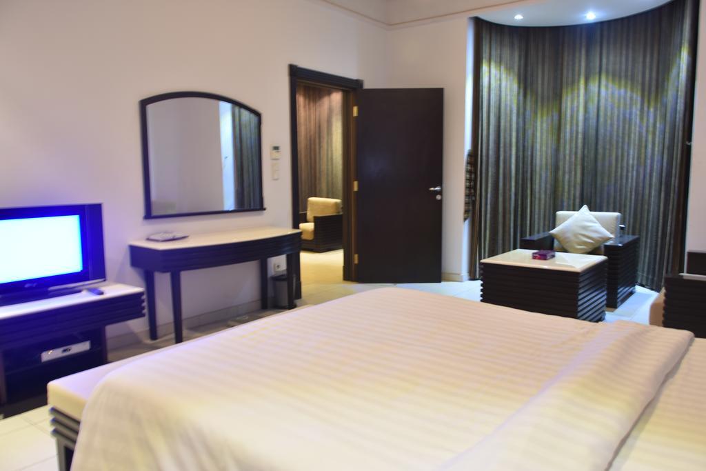 Al Tayyar Suites & Hotel Apartments - Riyadh Exterior photo